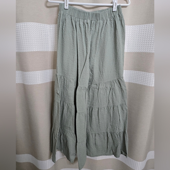 ChicWish Green Tiered Pants - Picture 1 of 3